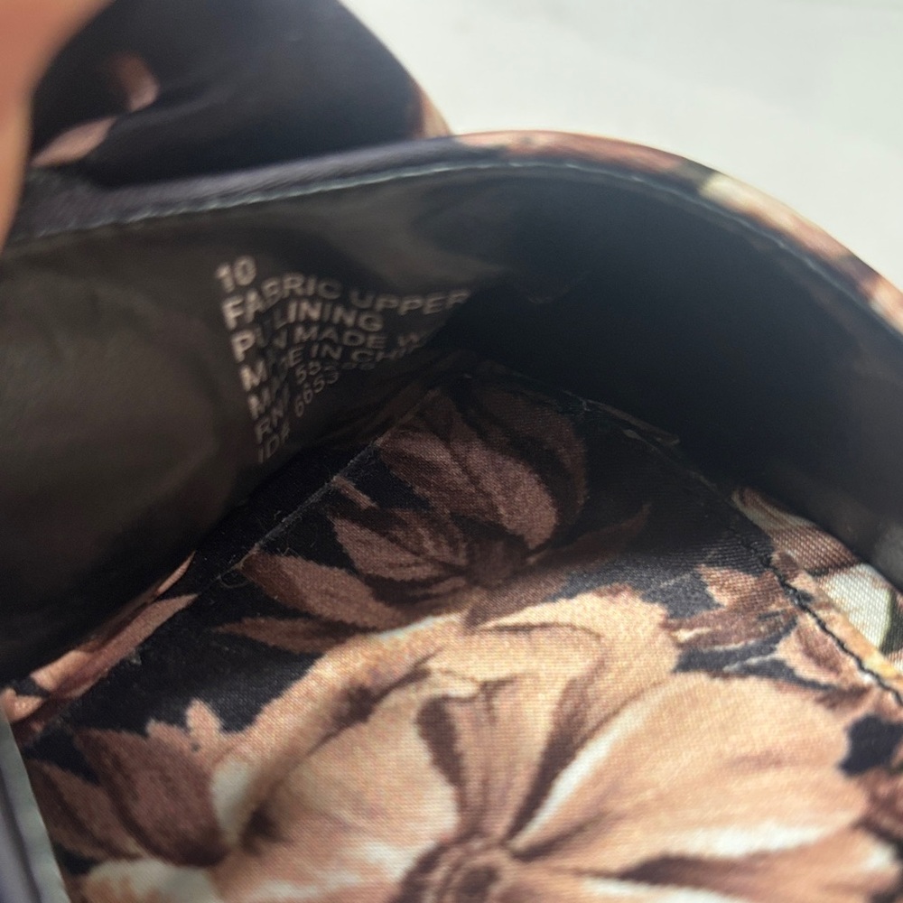 Express Floral Platform Heels - Purple and Cream - Picture 11 of 11